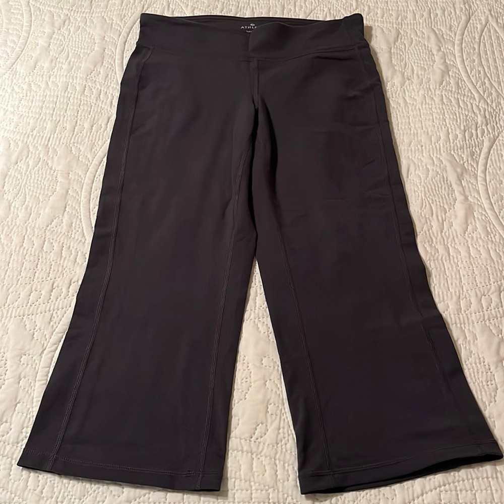 Athleta workout capris small